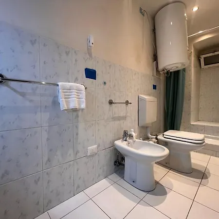 Apartamento Intero In Via Caffaro Numero 34 *