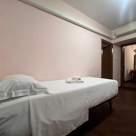 Apartamento Intero In Via Caffaro Numero 34 *